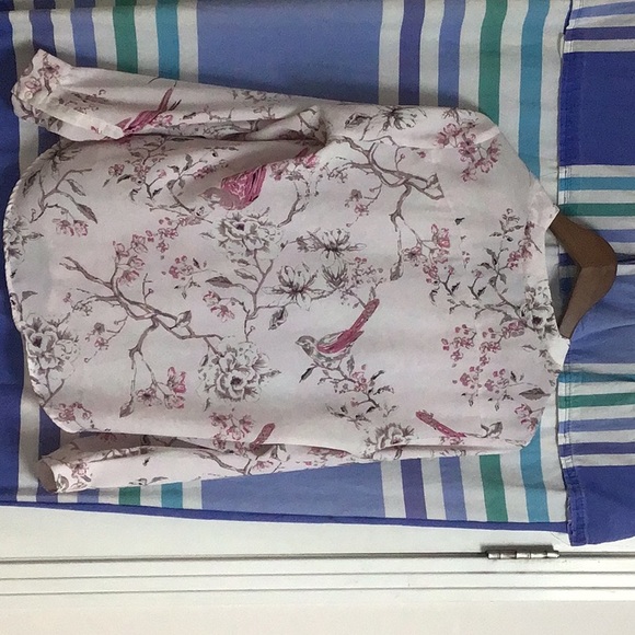 Pink blouse - Picture 2 of 3